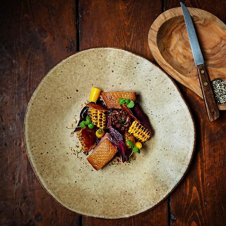 Weston Manor Hotel Ngoại thất bức ảnh