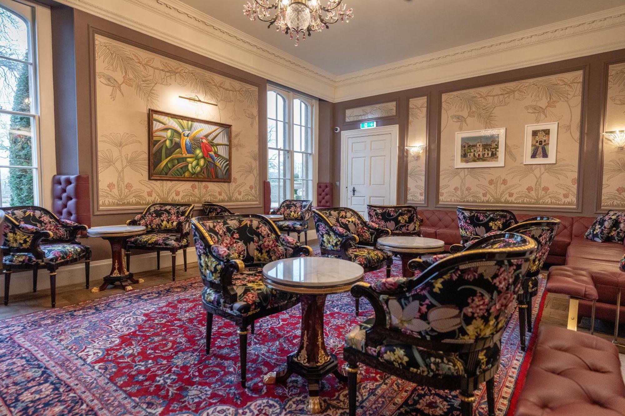 Weston Manor Hotel Ngoại thất bức ảnh