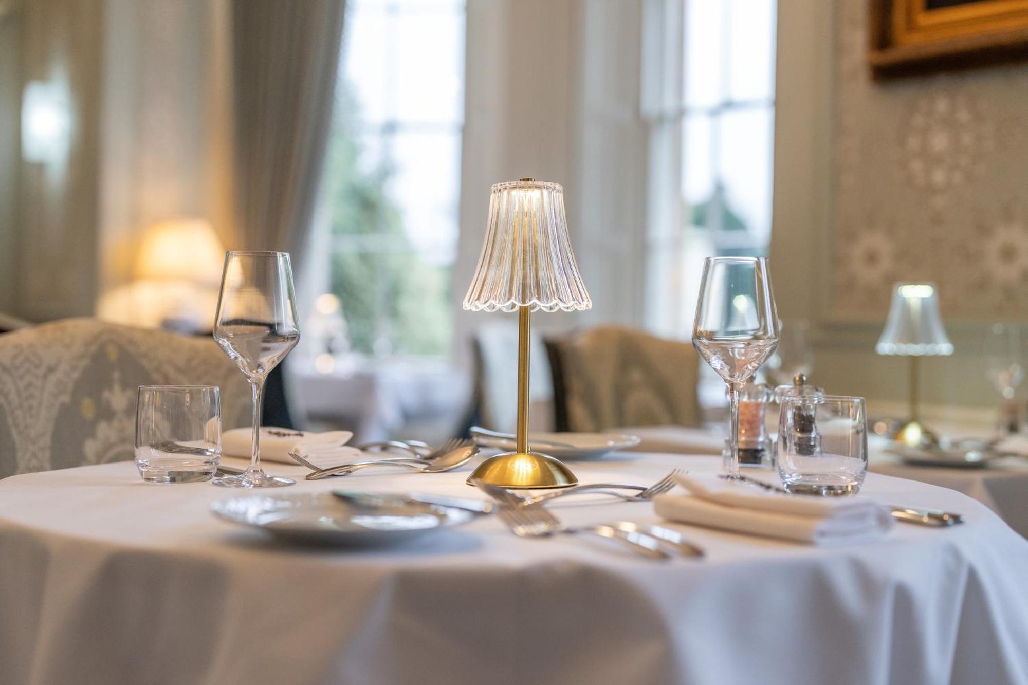 Weston Manor Hotel Ngoại thất bức ảnh